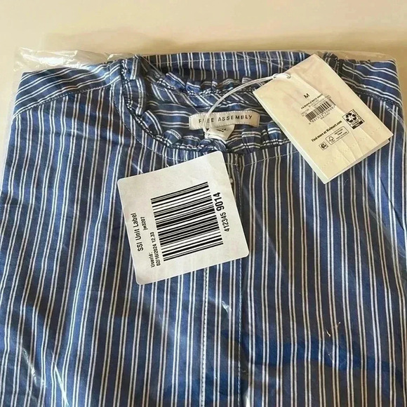 Free Assembly Button Front Shirt NWT - Picture 7 of 7